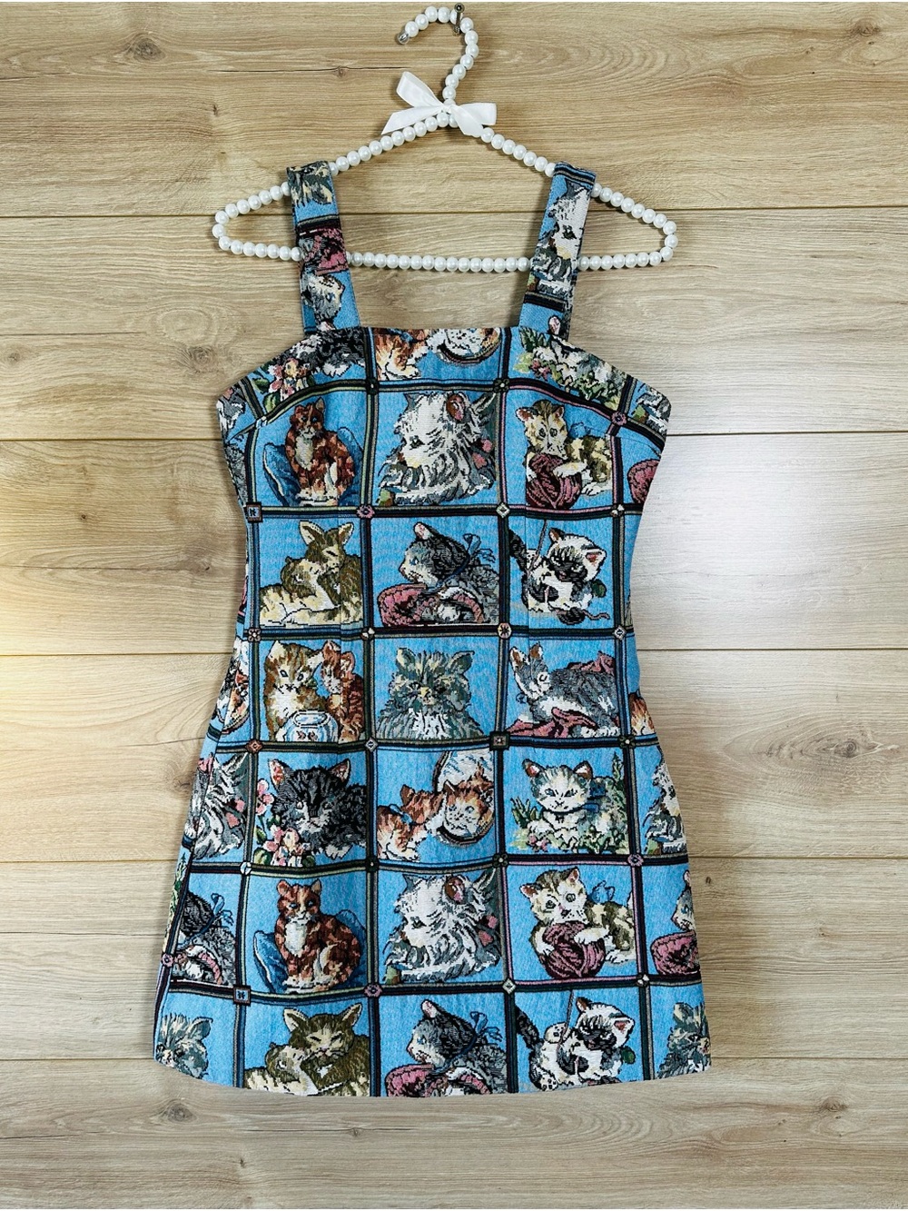 Cider Blue Cat Mini Dress
womens size S